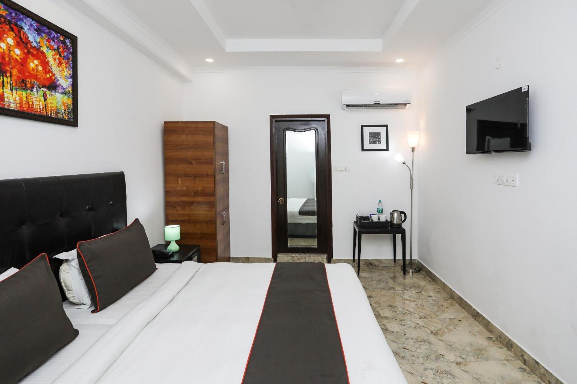 Collection O Residency Near Dwarka Sector 21 Metro Station Hotel Kapas Hera Buitenkant foto